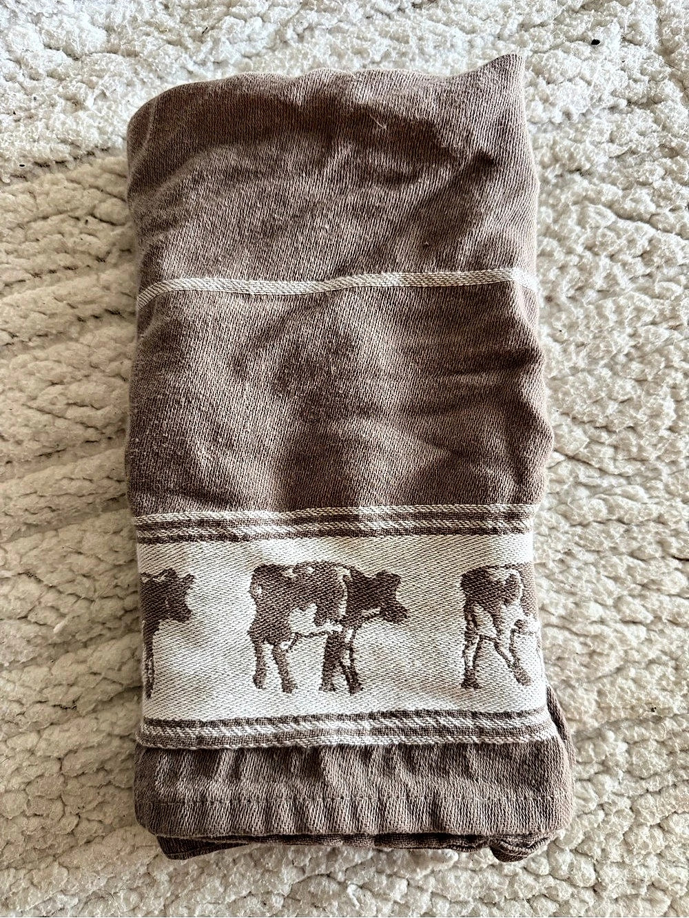 VTG 100% Cotton Cow Print Farmhouse Brown & Cream Hand towel from Holland
